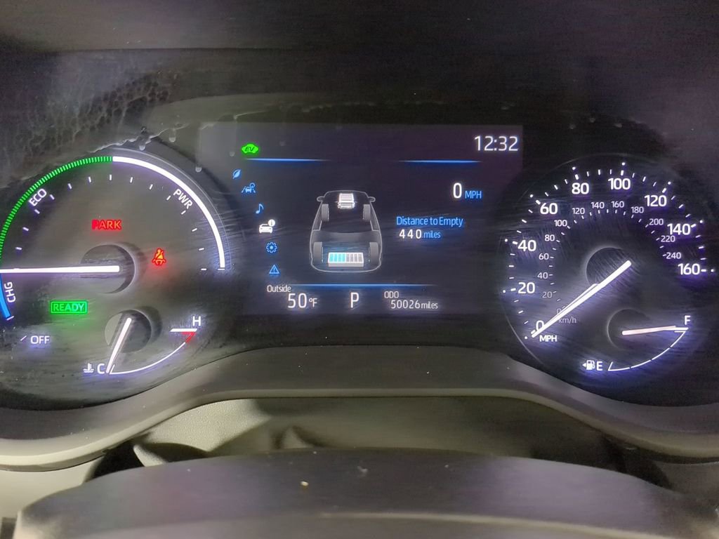 Used 2025 Toyota Sienna XLE image 34