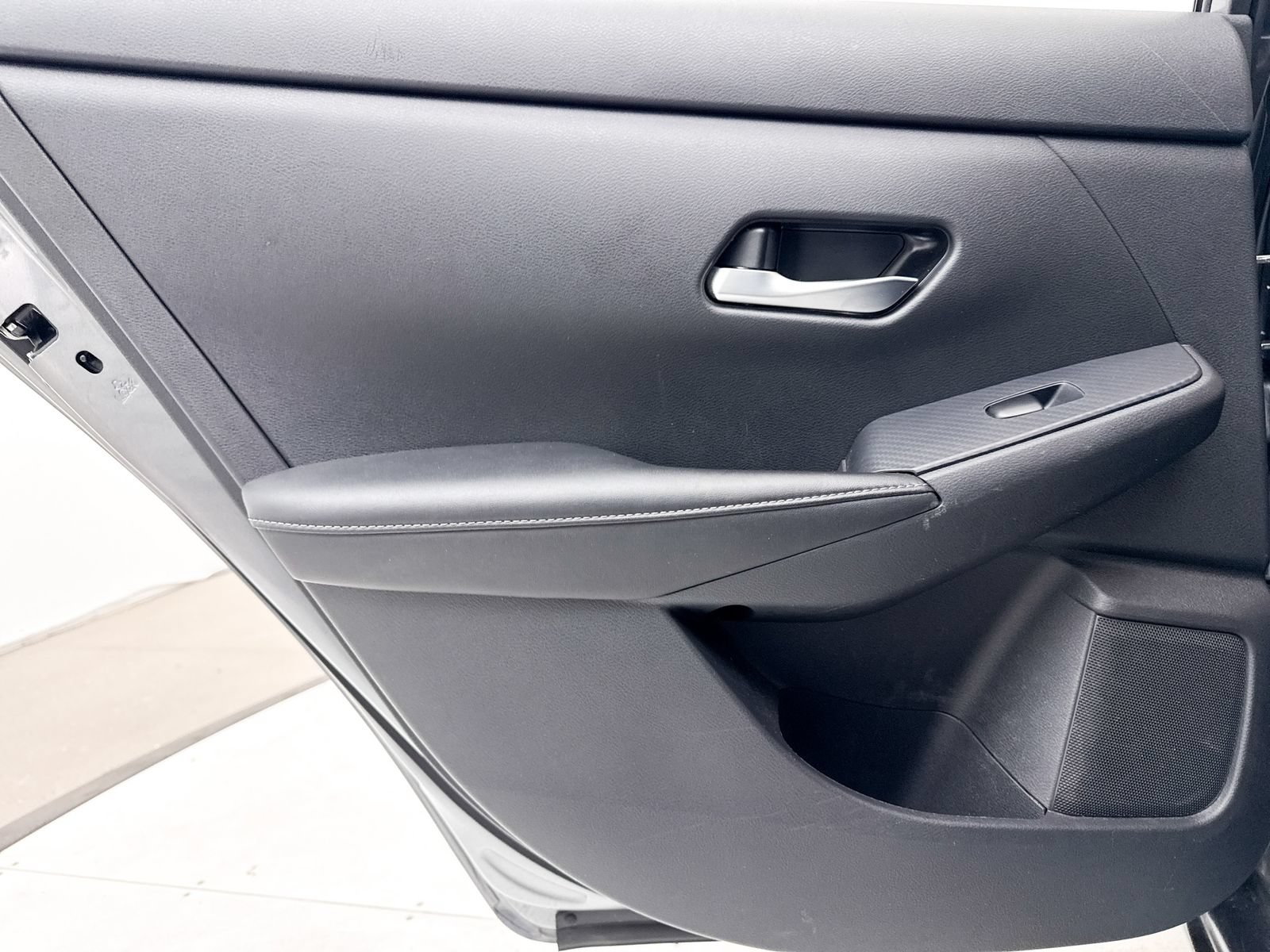 Used 2023 Nissan Sentra S FWD image 27