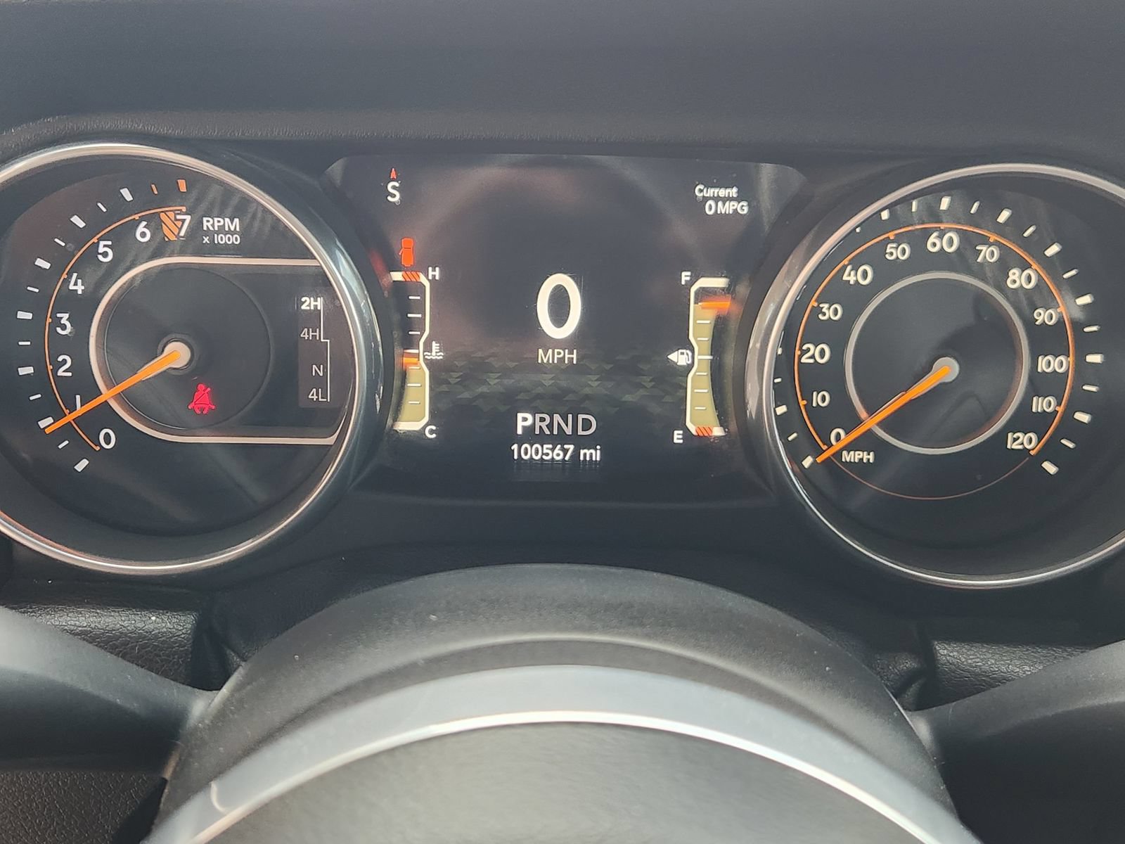 Used 2018 Jeep Wrangler Unlimited Sahara AWD/4WD image 15