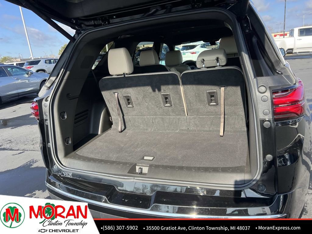 Certified 2023 Chevrolet Traverse Premier image 12