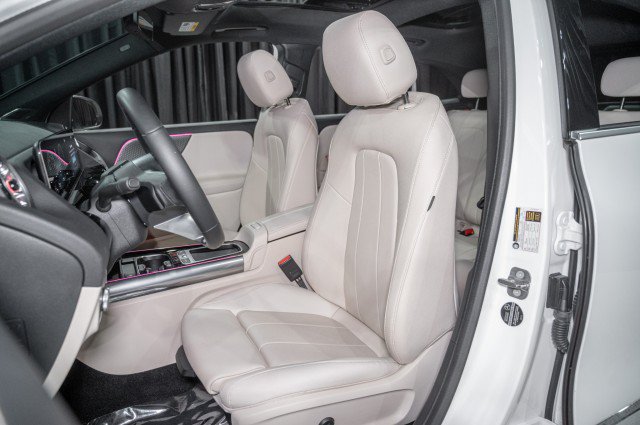 Certified 2025 Mercedes-Benz GLA 250 4MATIC image 11