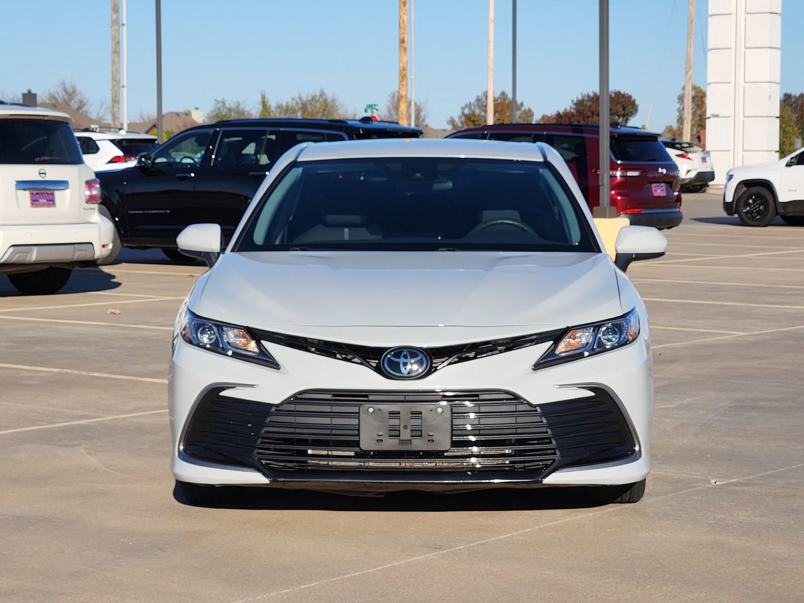 Used 2023 Toyota Camry LE image 6
