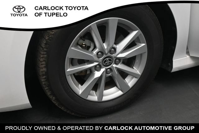 Used 2025 Toyota Camry SE FWD image 40