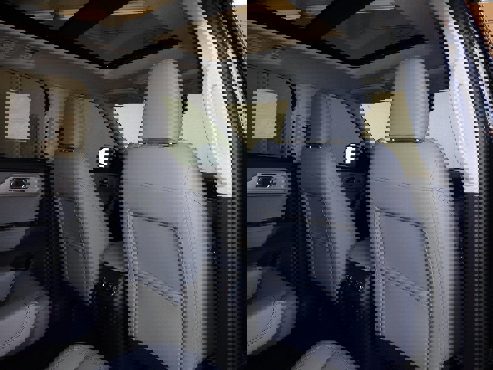 New 2025 Ford Explorer Active w/ Active Comfort Package image 45