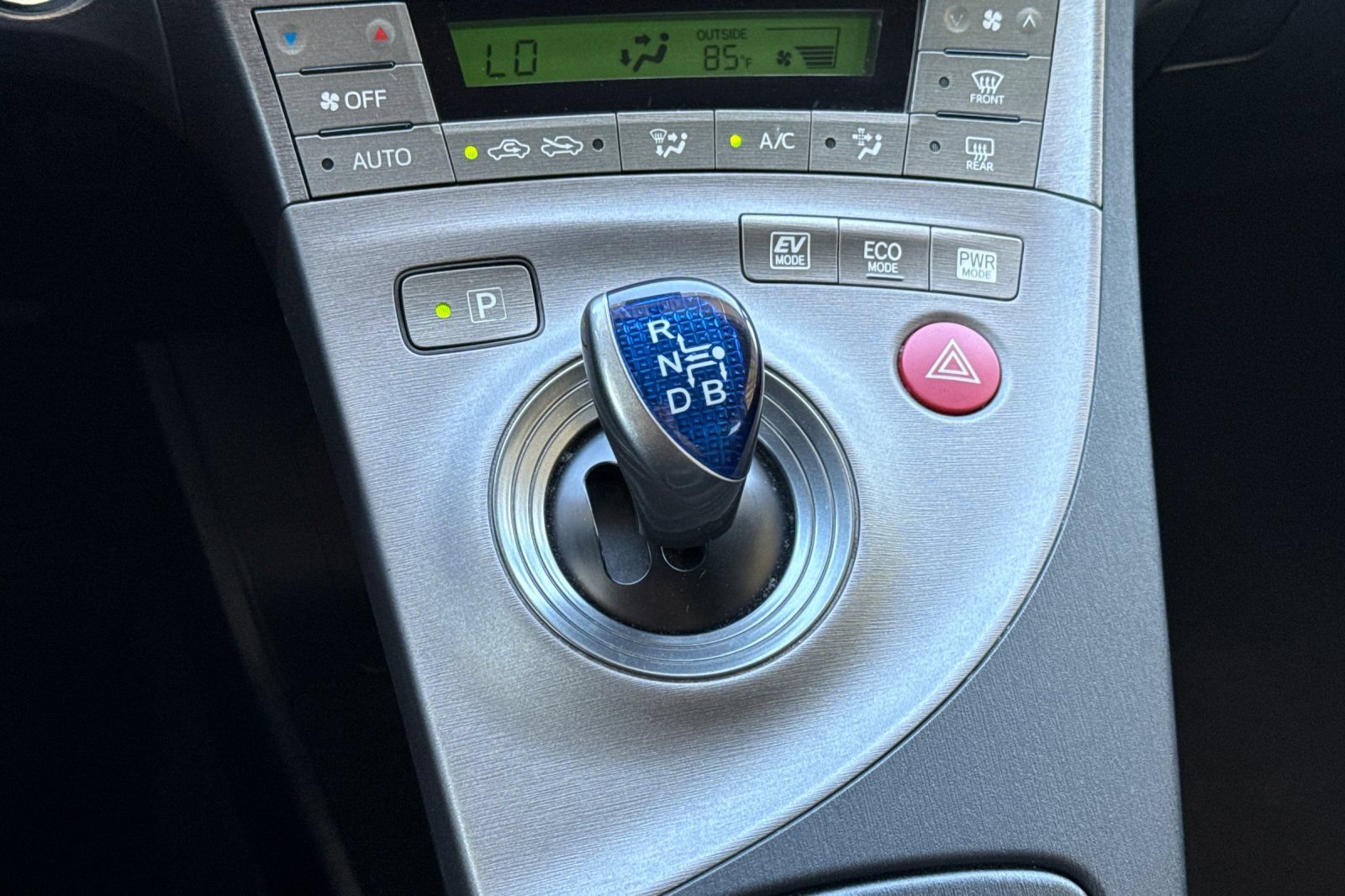Used 2015 Toyota Prius Persona Series FWD image 30