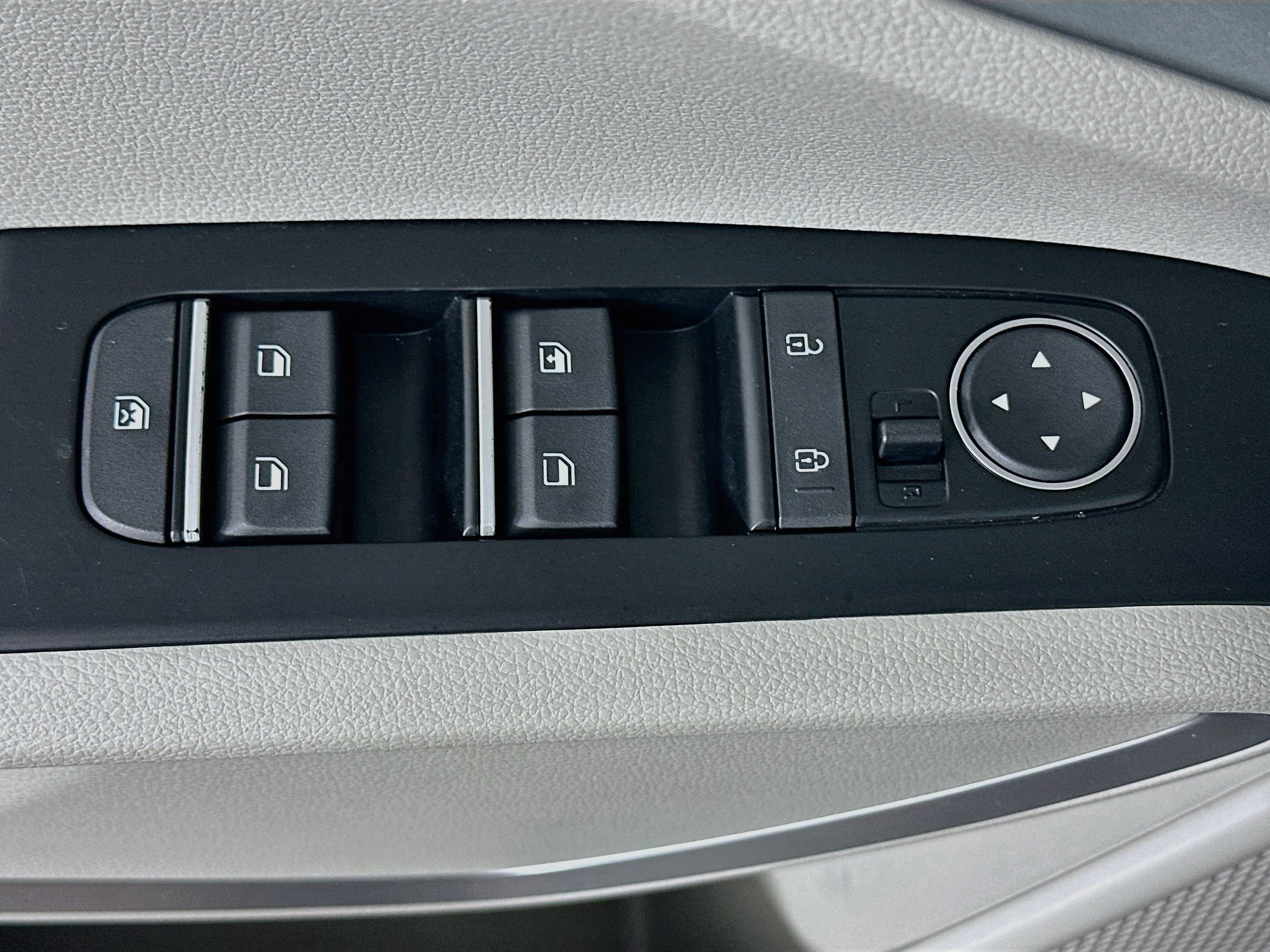 Used 2020 Kia Soul LX FWD image 15