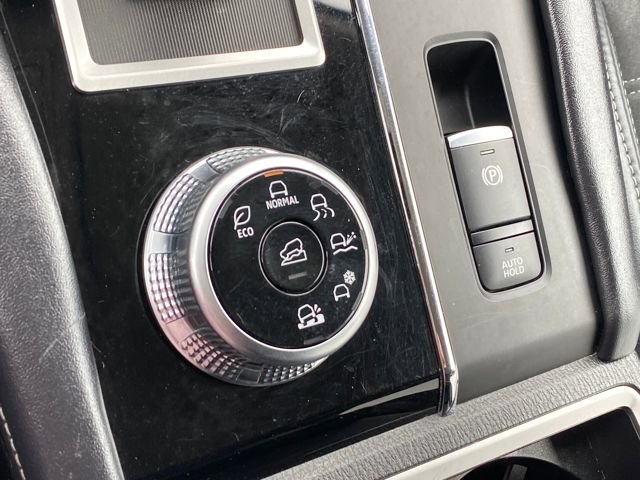 Used 2023 Mitsubishi Outlander SE image 30