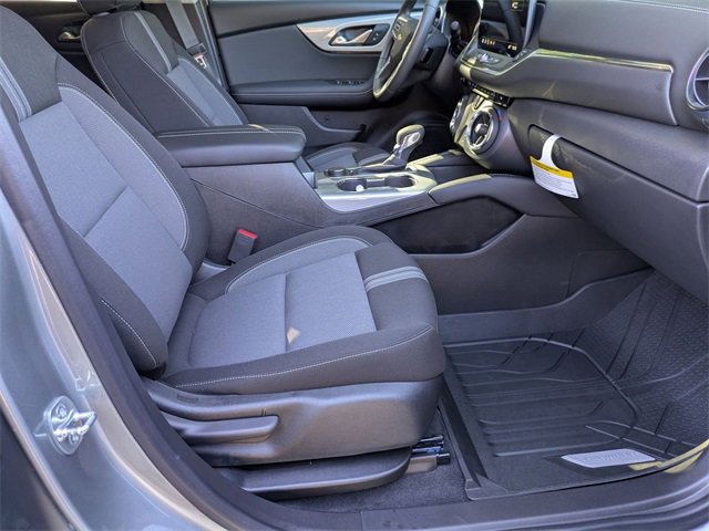New 2025 Chevrolet Blazer LT image 34