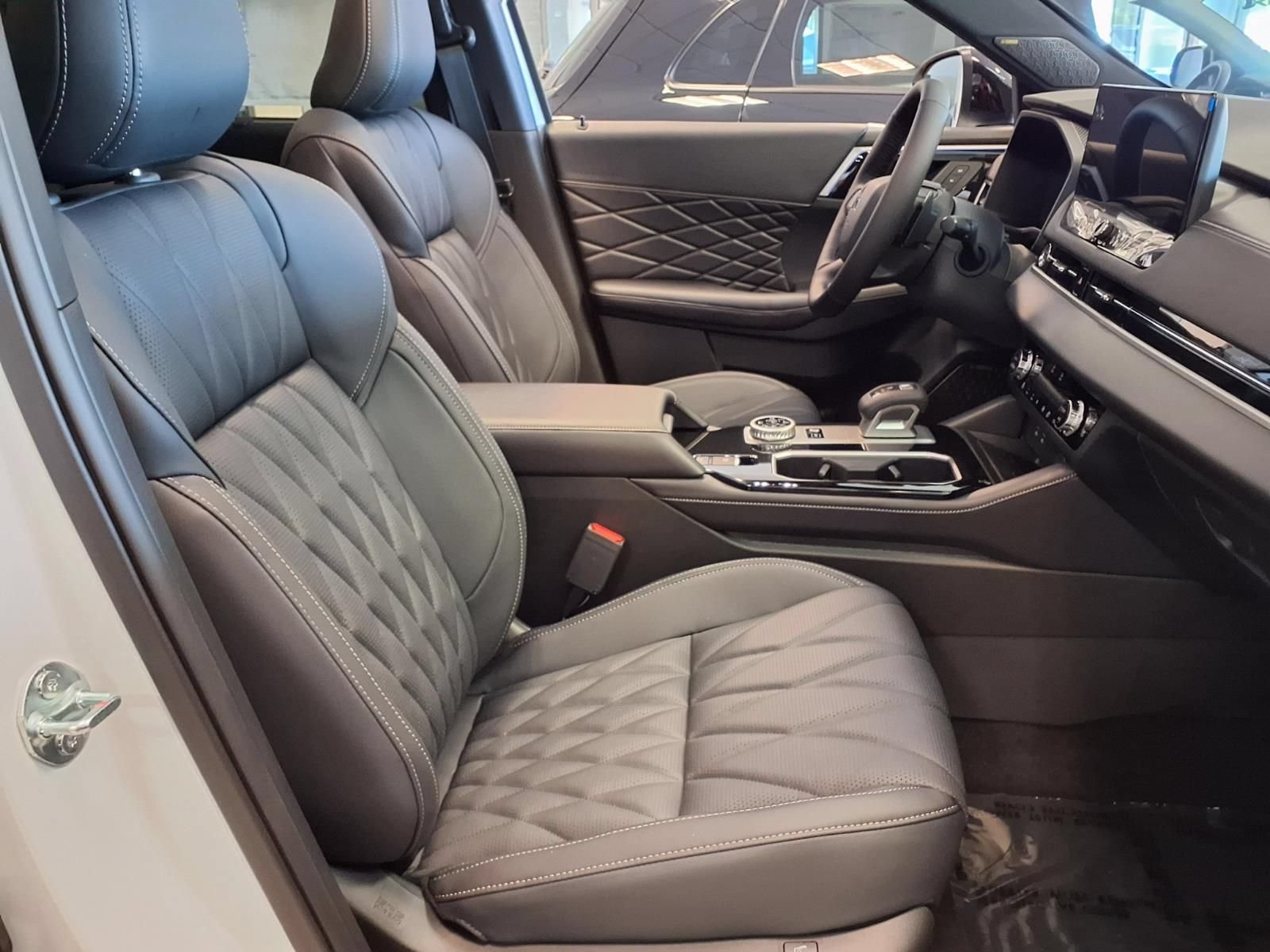 New 2026 Mitsubishi Outlander 4WD Plug-In Hybrid image 12