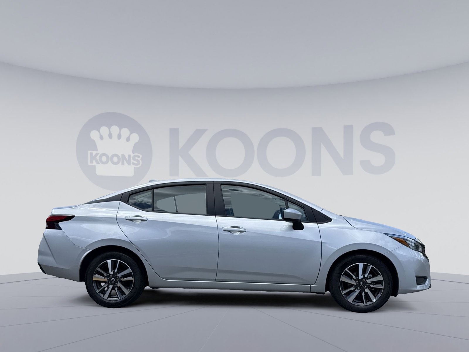 Used 2025 Nissan Versa SV FWD image 12
