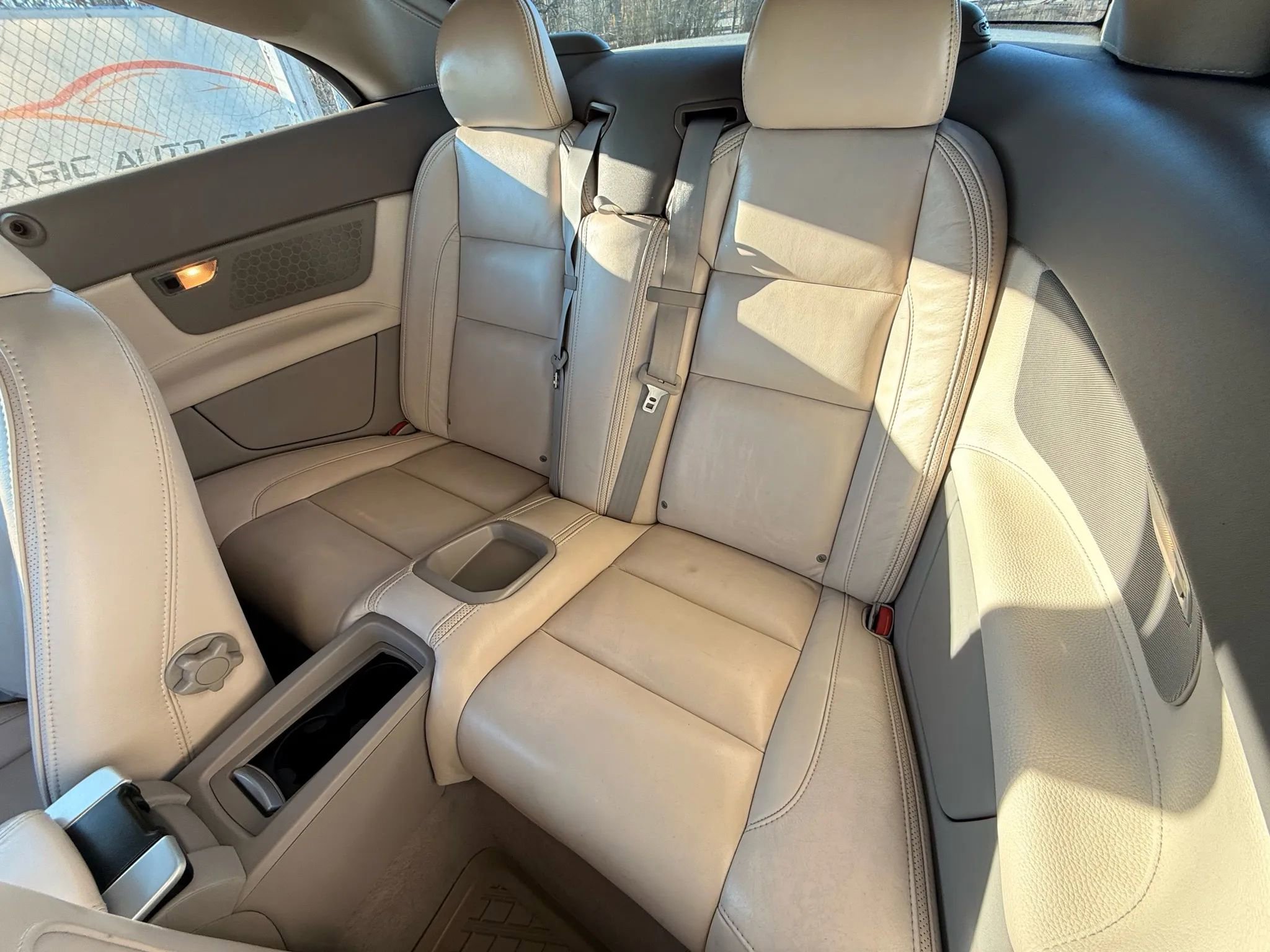 Used 2013 Volvo C70 T5 image 17