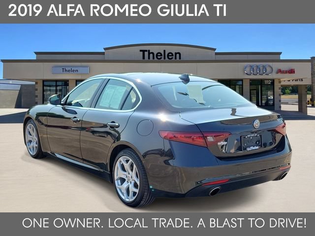 Used 2019 Alfa Romeo Giulia Ti RWD image 3