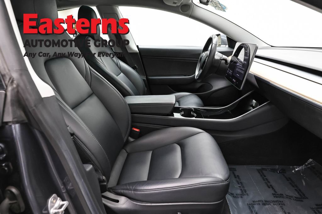 Used 2019 Tesla Model 3 Standard Range image 21