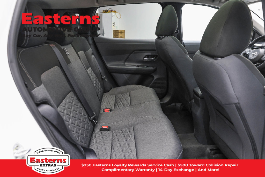 Used 2025 Nissan Kicks SV w/ SV Premium Package AWD/4WD image 25