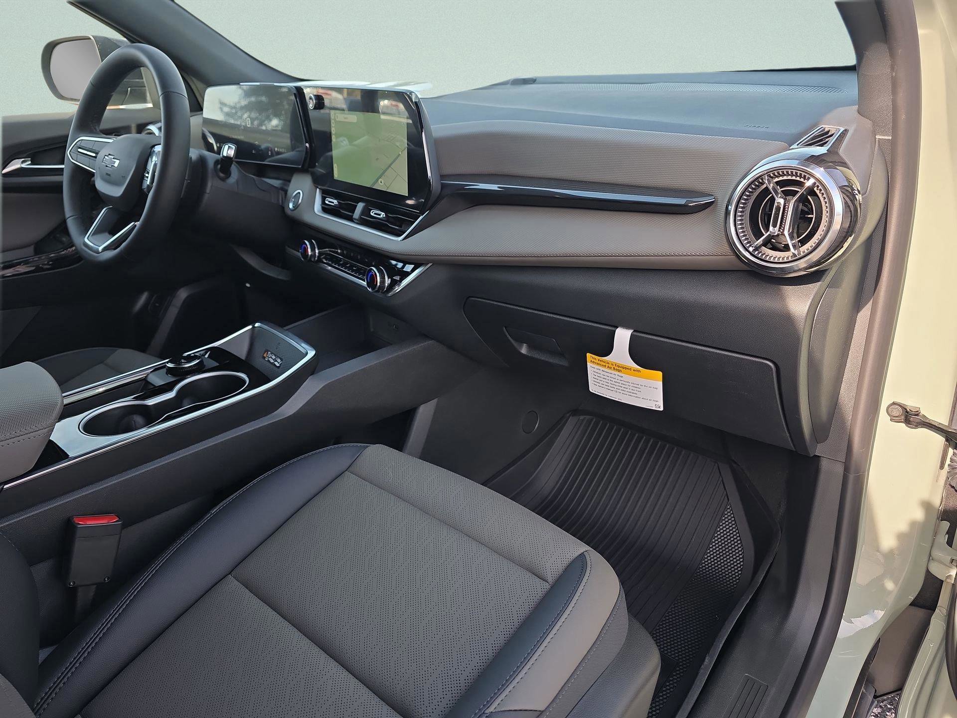 New 2026 Chevrolet Equinox LT w/ Convenience Package II image 31