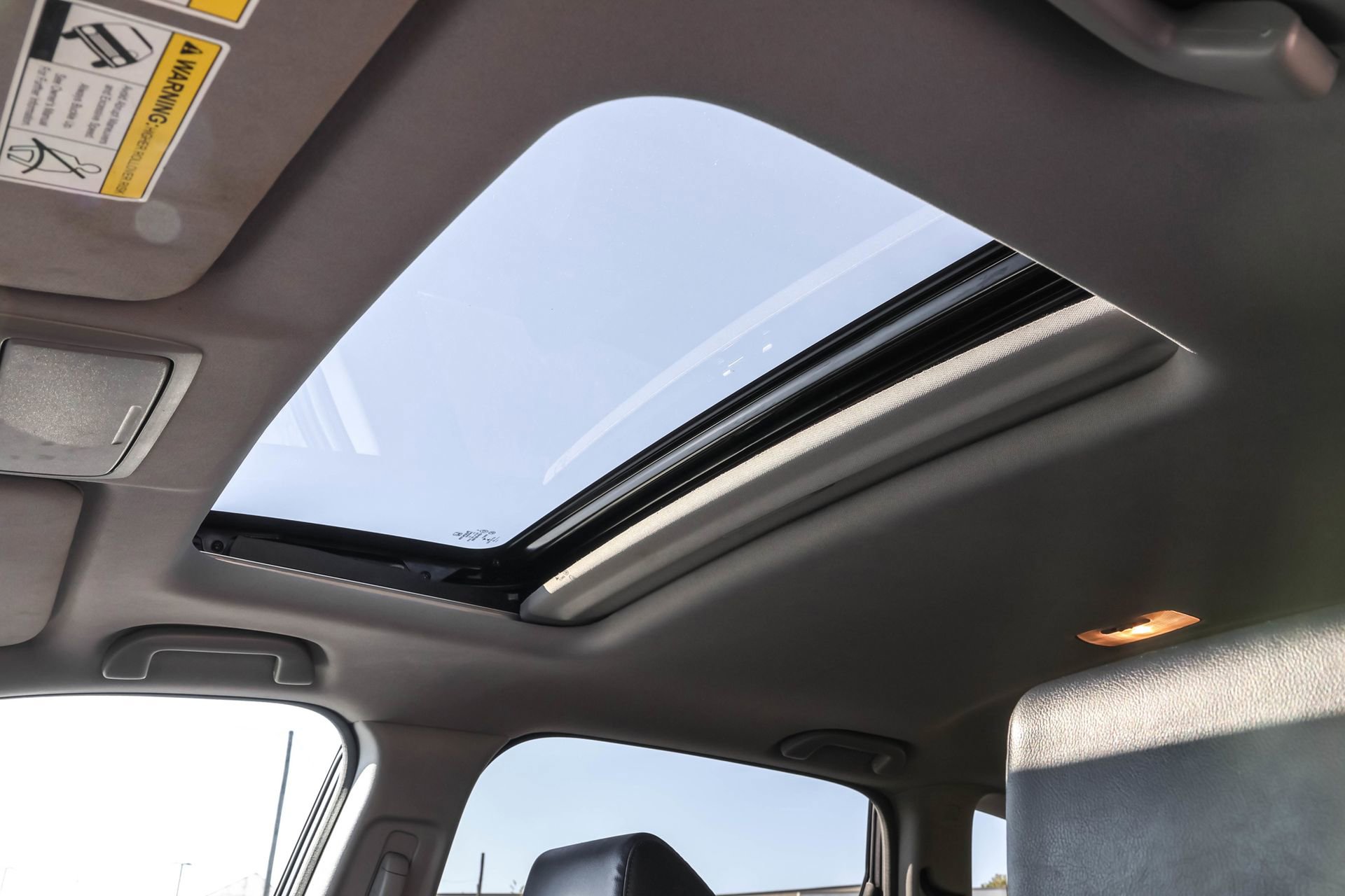 Used 2020 Honda CR-V Touring image 10