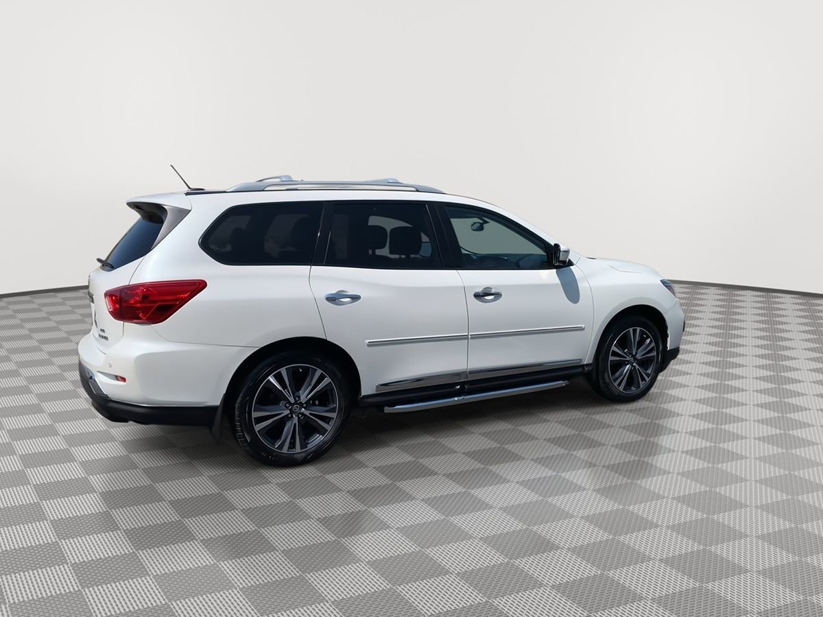 Used 2018 Nissan Pathfinder Platinum AWD/4WD image 7