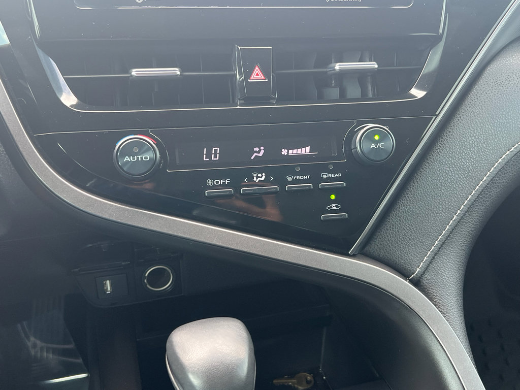 Used 2021 Toyota Camry SE image 23