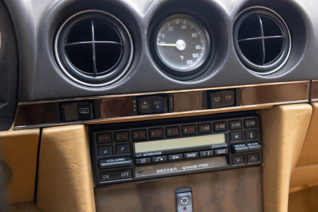 Used 1989 Mercedes-Benz 560 SL image 32