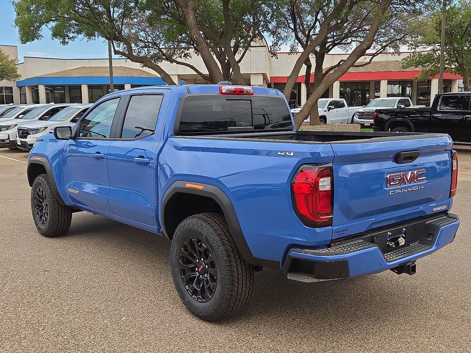 New 2026 GMC Canyon Elevation w/ Convenience Package image 3