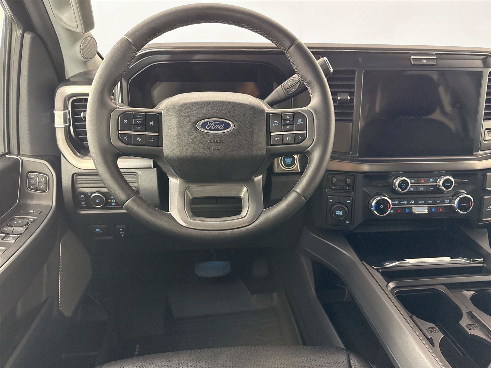 Used 2026 Ford F250 Lariat AWD/4WD image 31