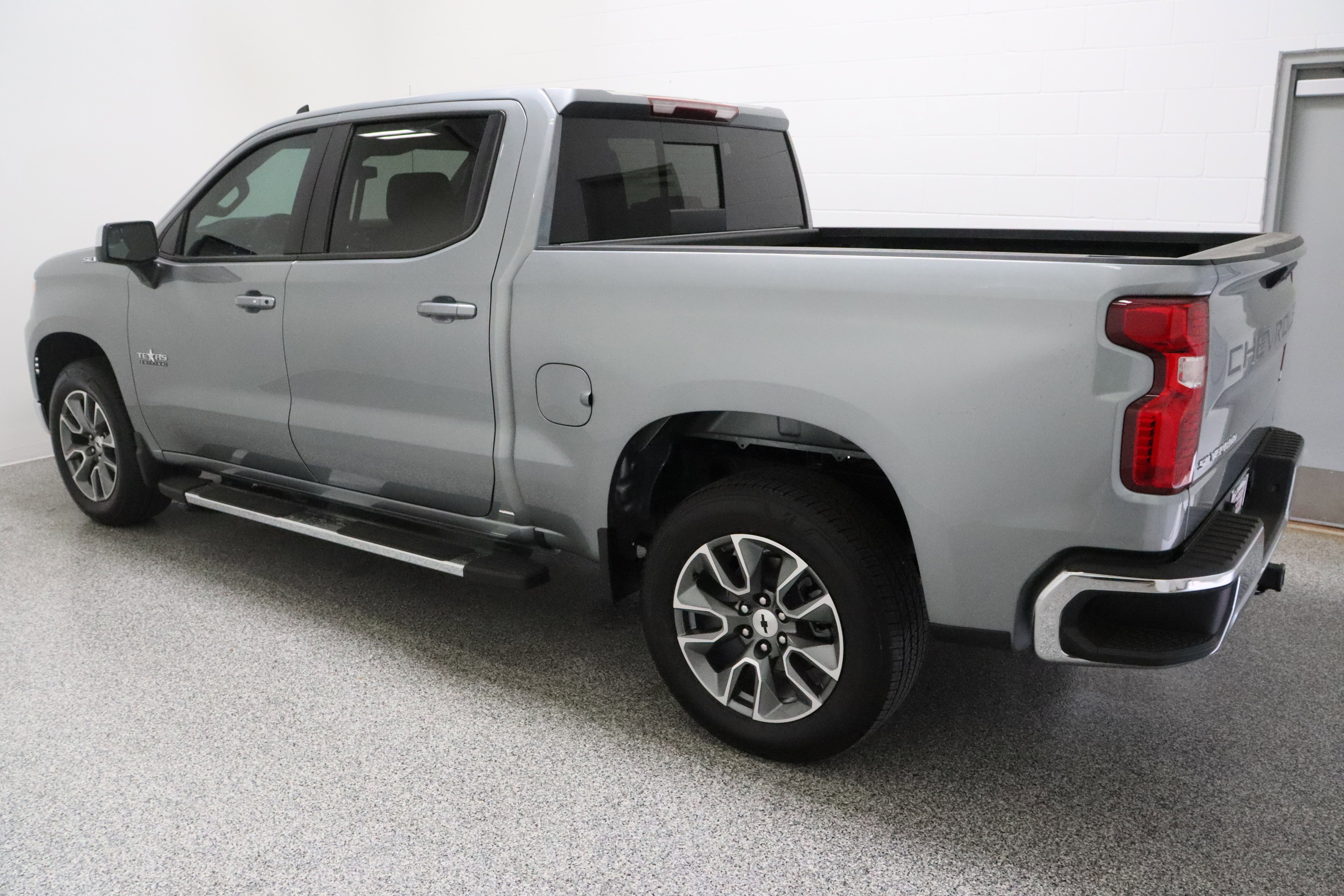 Used 2026 Chevrolet Silverado 1500 LT w/ Texas Edition Plus RWD image 9