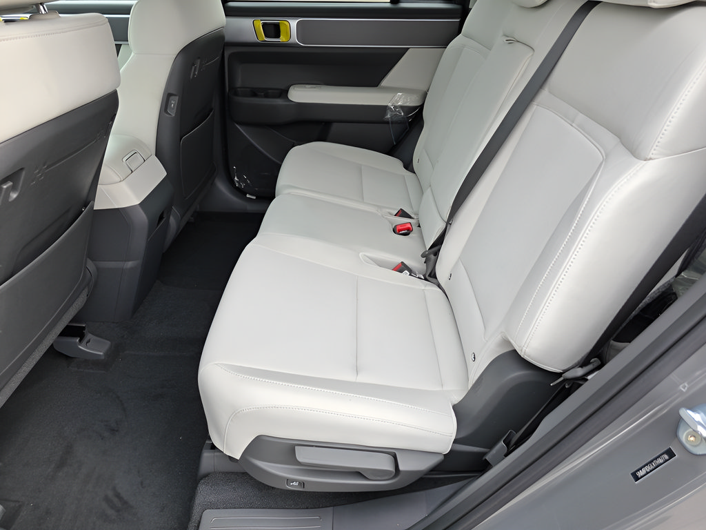 New 2026 Hyundai Santa Fe SE AWD/4WD image 11