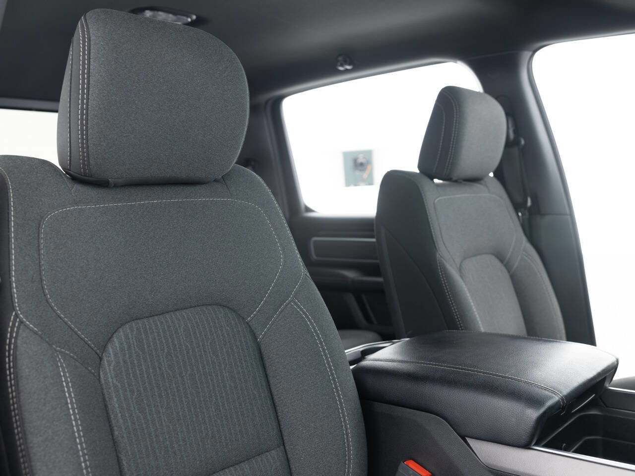 Used 2020 RAM 1500 Big Horn AWD/4WD image 30