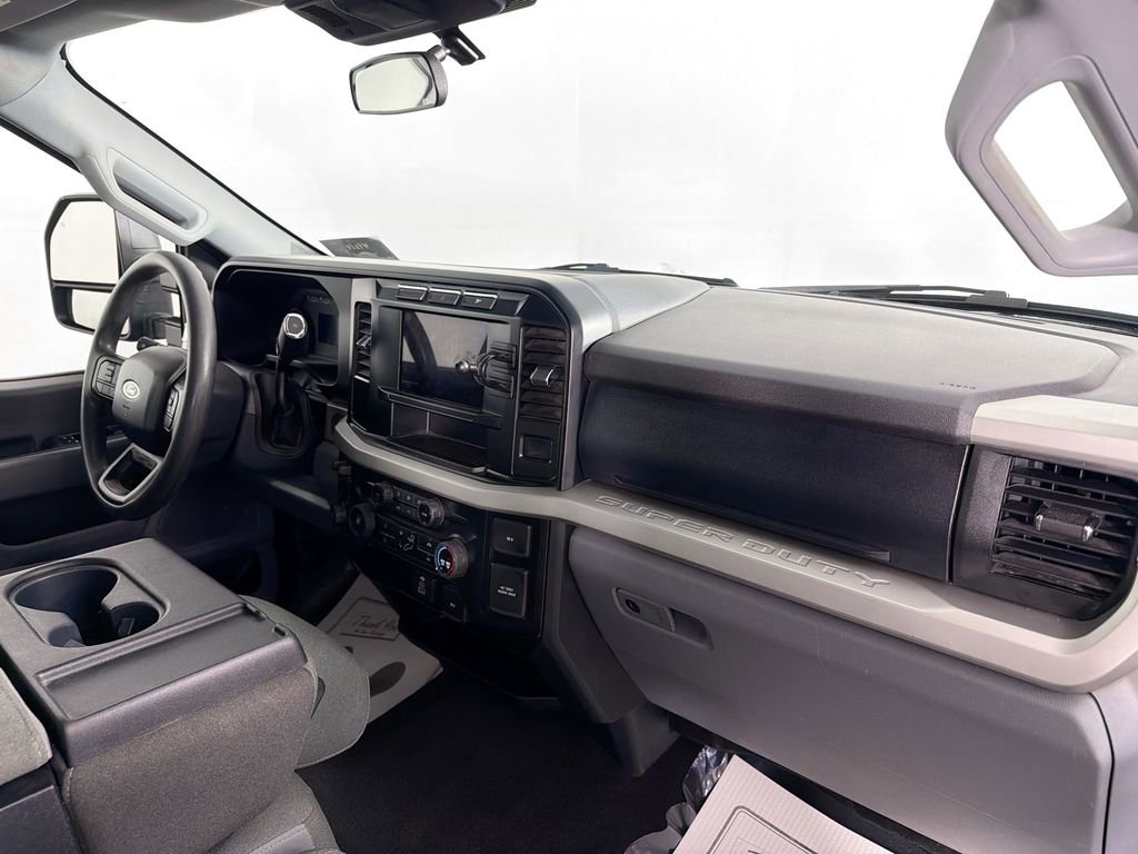 Used 2024 Ford F250 XLT image 28