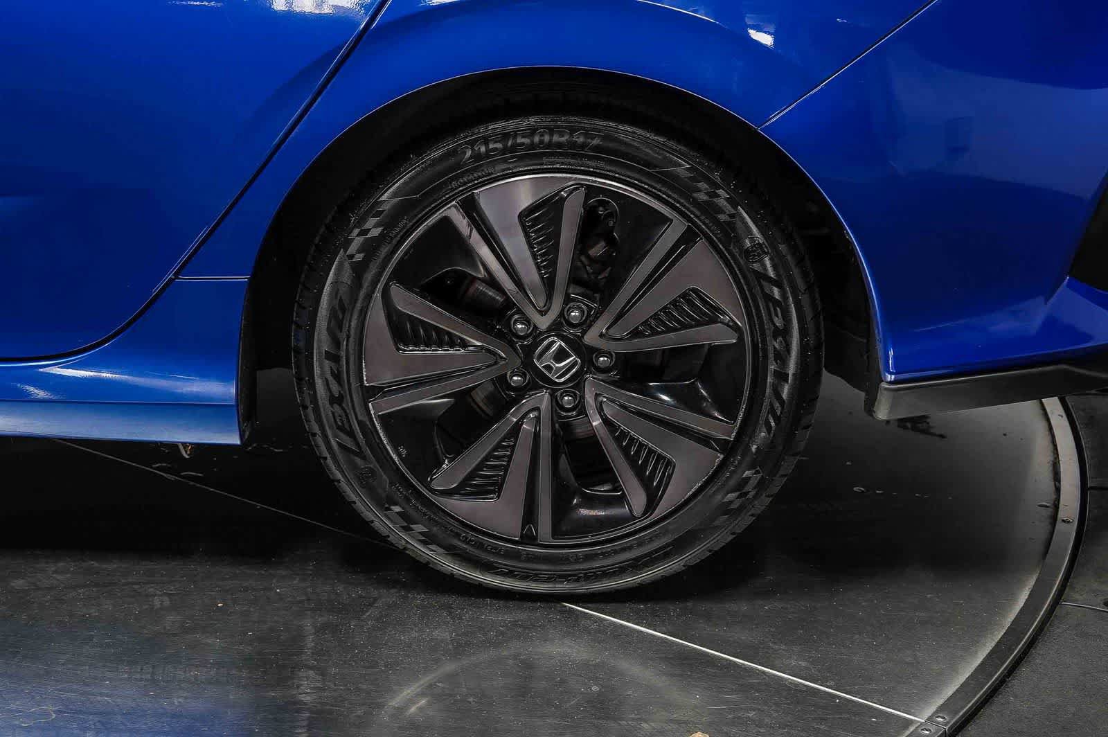 Used 2018 Honda Civic EX-L image 10