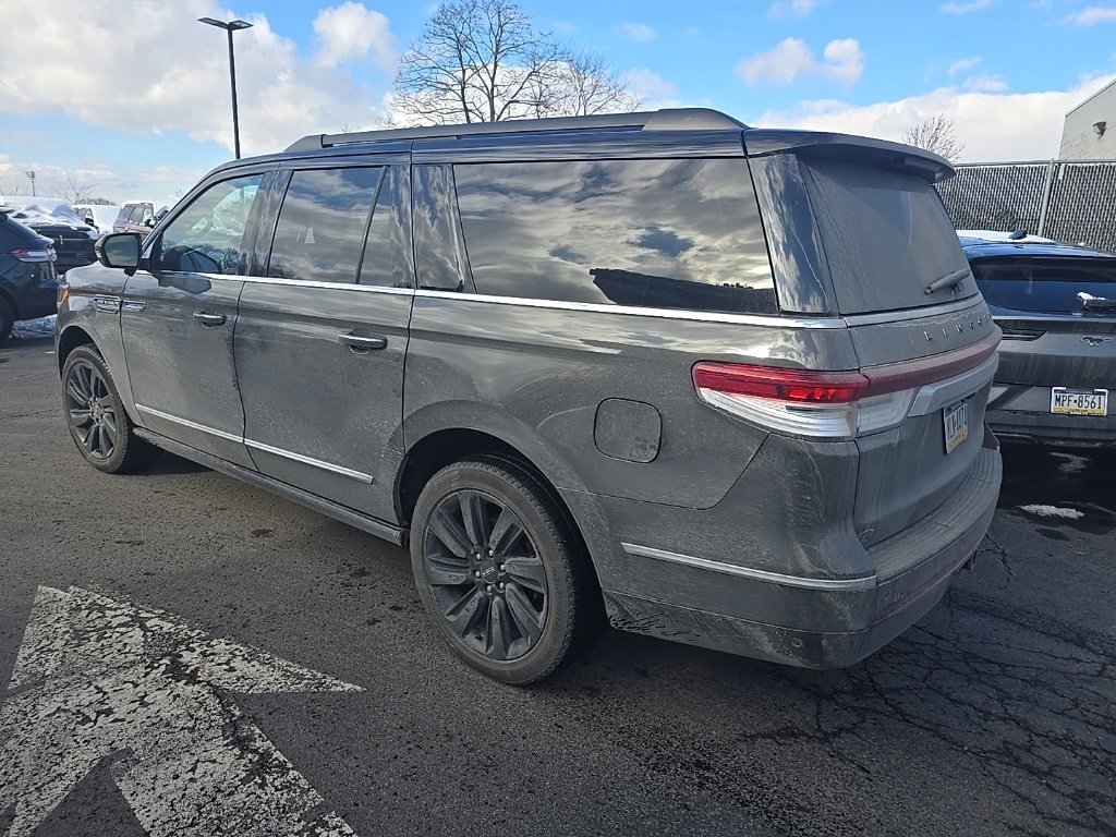 Used 2022 Lincoln Navigator L Black Label image 4