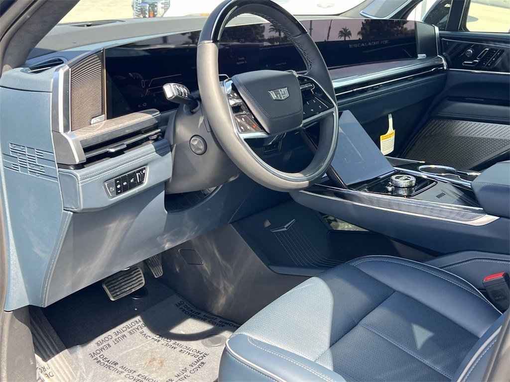 New 2026 Cadillac Escalade IQL Sport 2 image 9