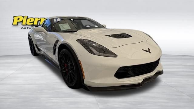 Used 2016 Chevrolet Corvette Z06 w/ 3LZ Preferred Equipment Group RWD image 7