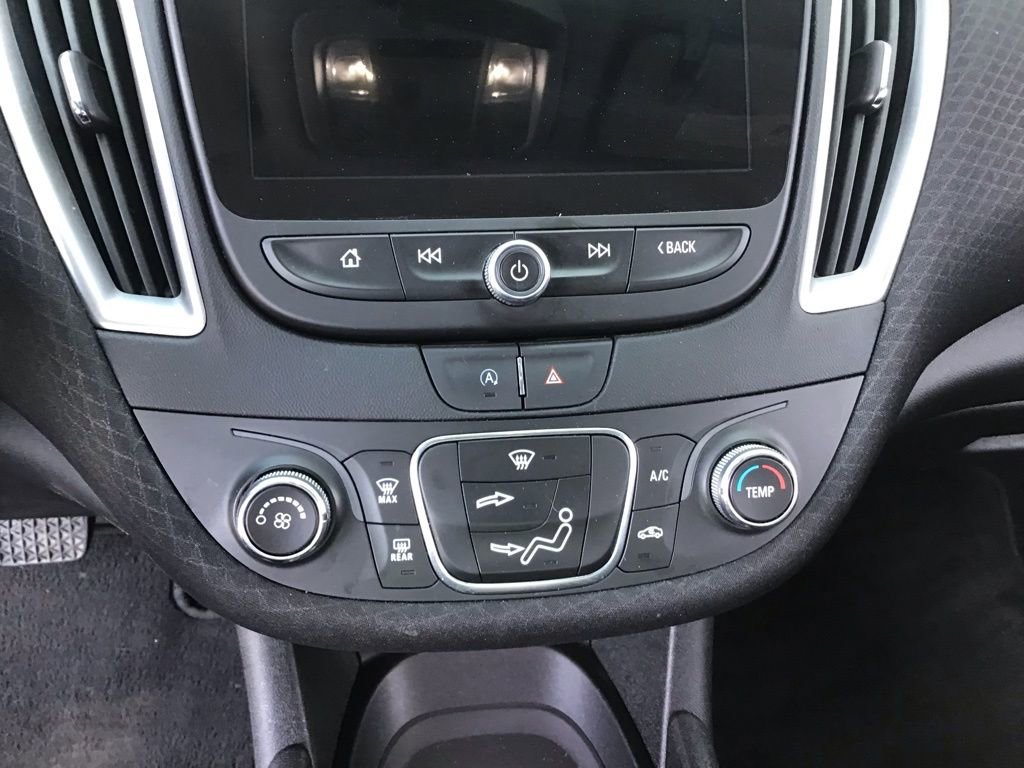 Used 2022 Chevrolet Malibu RS image 25