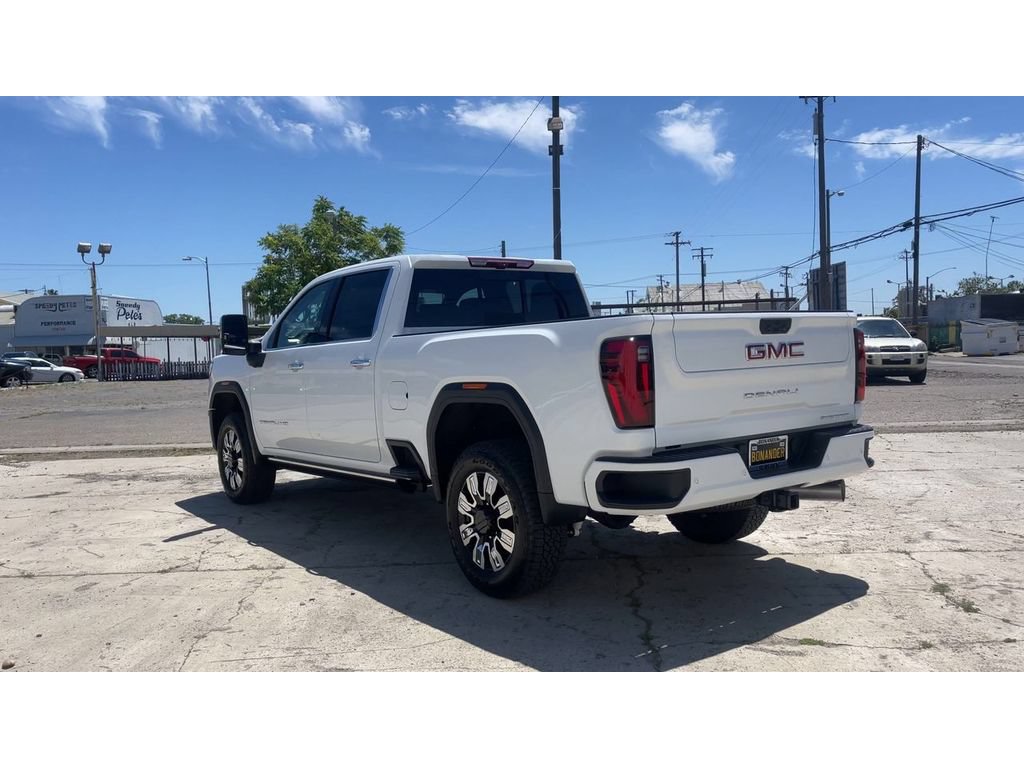 New 2026 GMC Sierra 2500 Denali w/ Denali Reserve Package AWD/4WD image 9