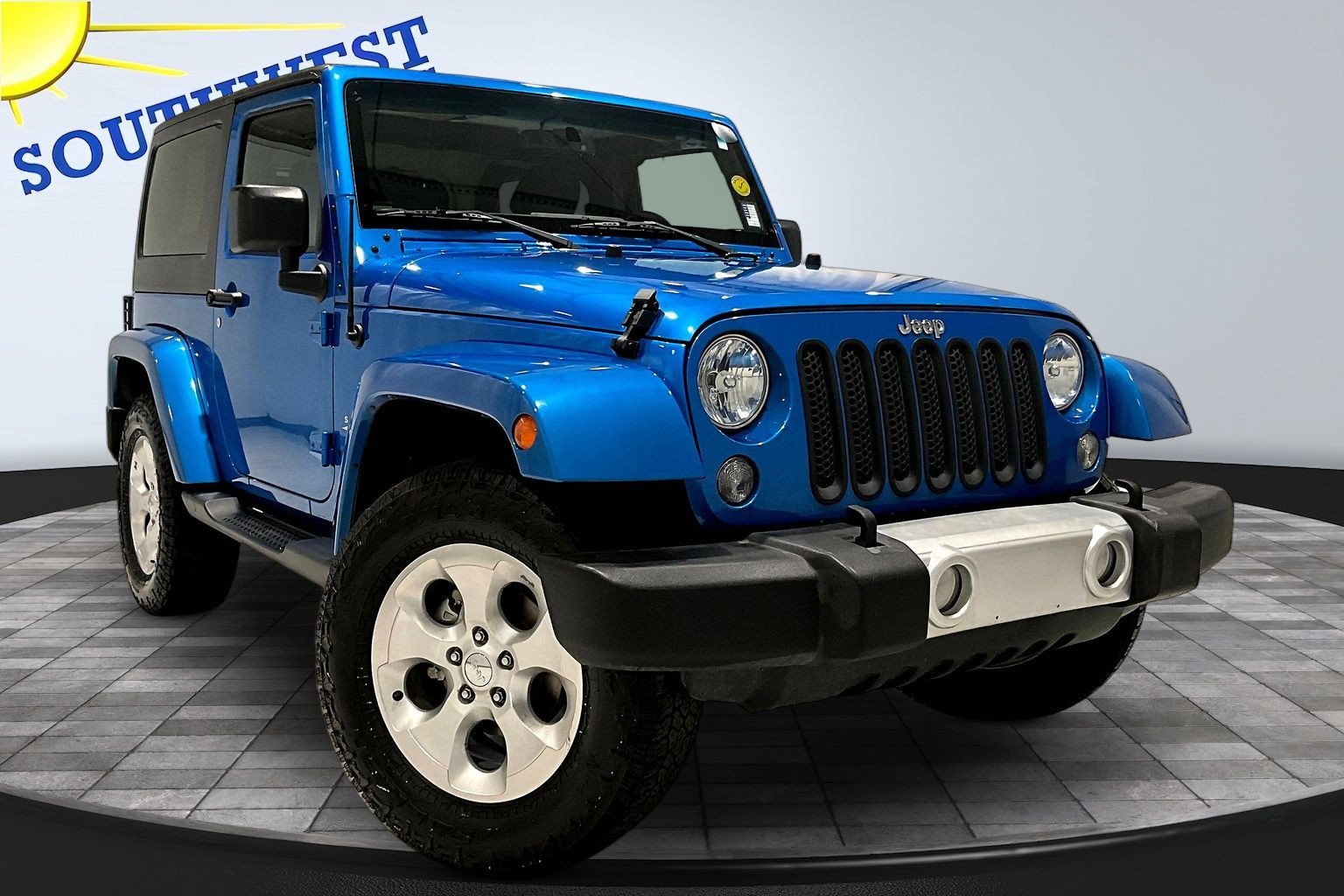 Used 2015 Jeep Wrangler Sahara w/ Connectivity Group AWD/4WD image 3