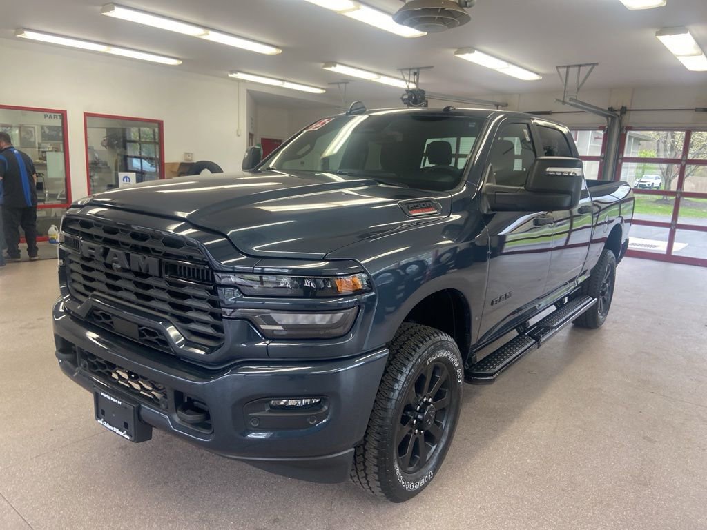 Certified 2025 RAM 2500 Big Horn AWD/4WD image 3