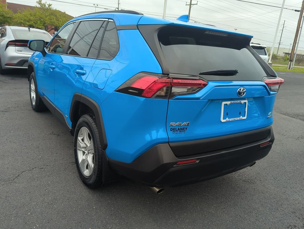 Used 2020 Toyota RAV4 LE w/ All Weather Liner Package AWD/4WD image 6