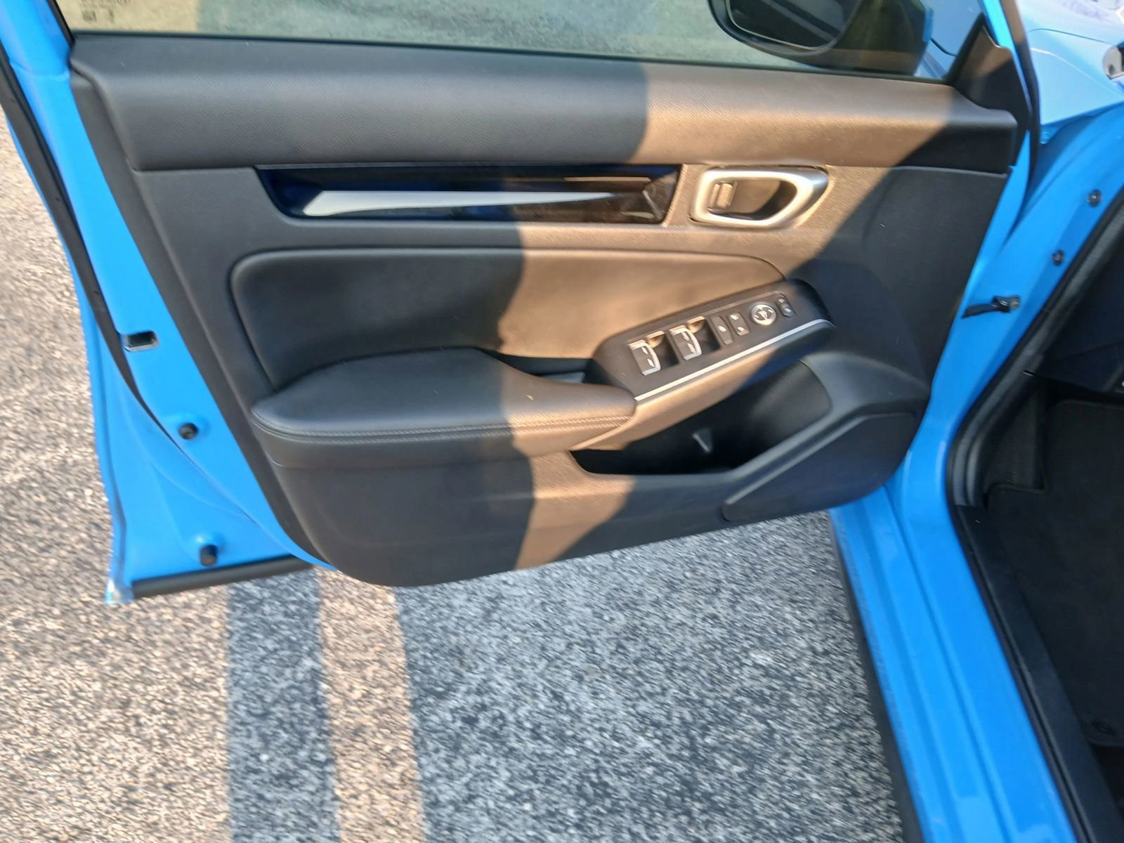 Used 2024 Honda Civic Sport Touring image 11