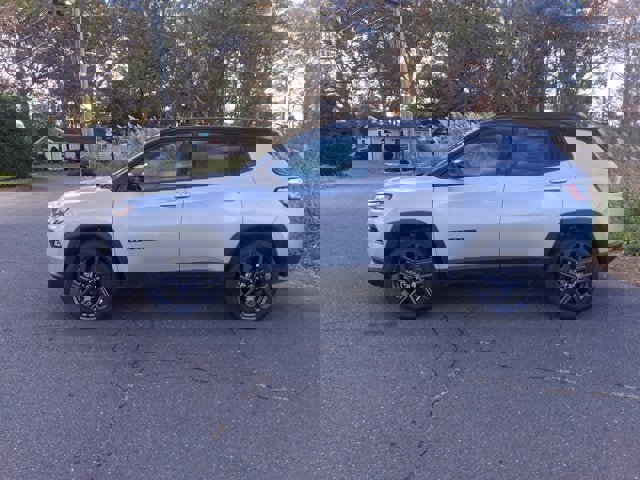 New 2026 Jeep Compass Limited image 4