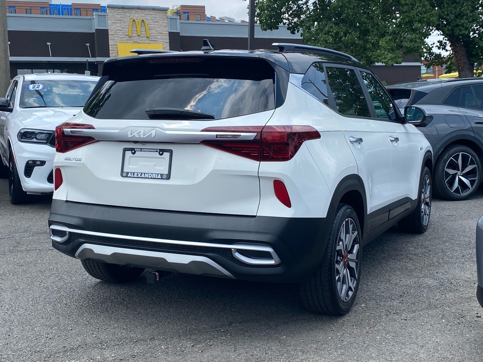 Used 2022 Kia Seltos SX AWD/4WD image 3