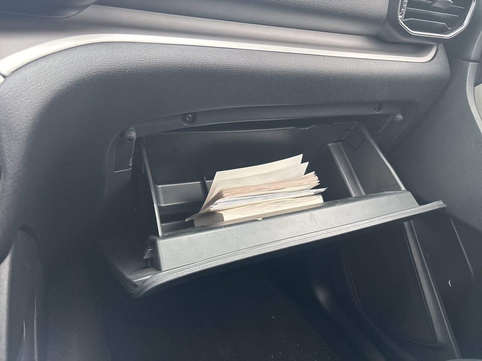 Certified 2022 Ford Explorer XLT w/ Equipment Group 202A image 32