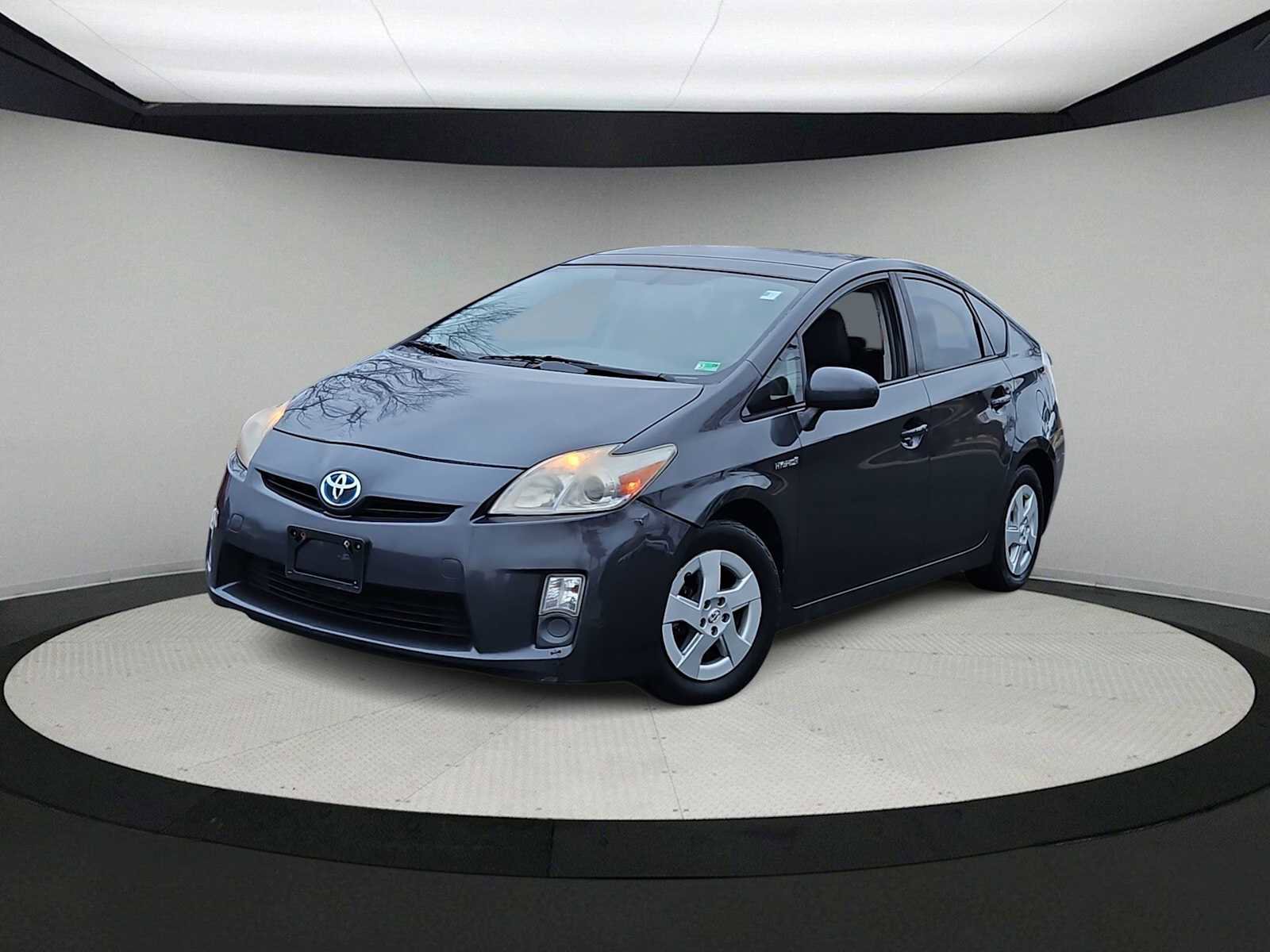 Used 2010 Toyota Prius Five image 1