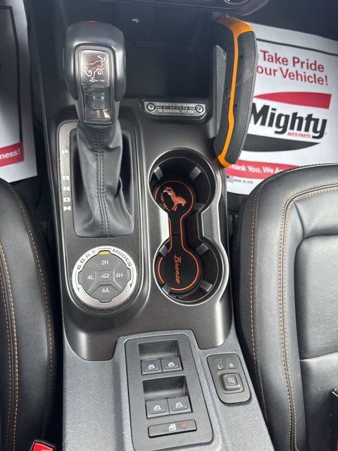 Used 2023 Ford Bronco Badlands image 28