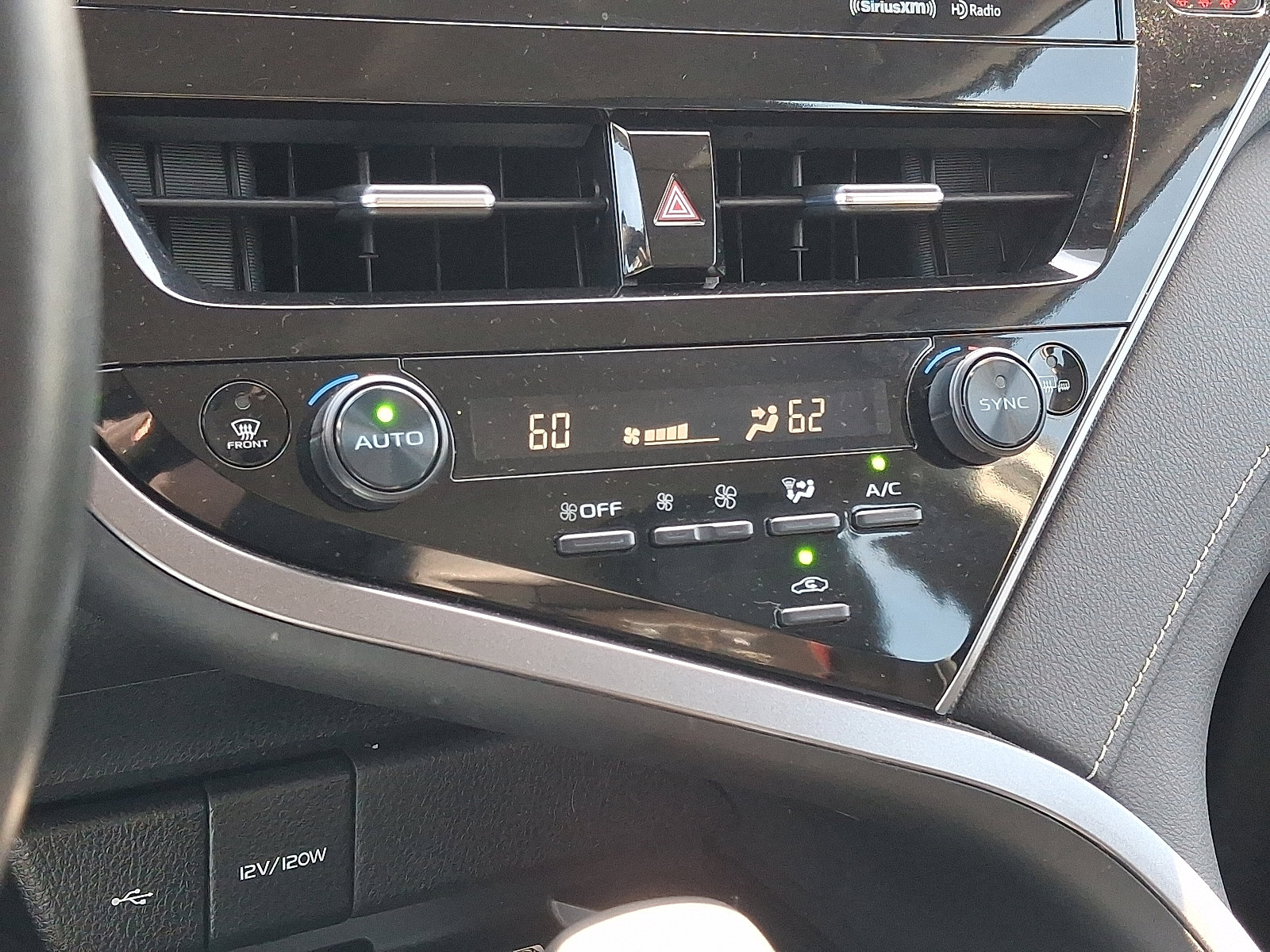 Used 2024 Toyota Camry XSE FWD image 16