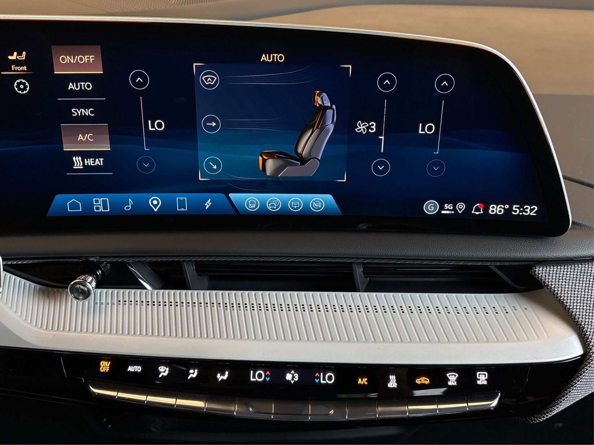 New 2026 Cadillac Optiq Luxury 1 image 26