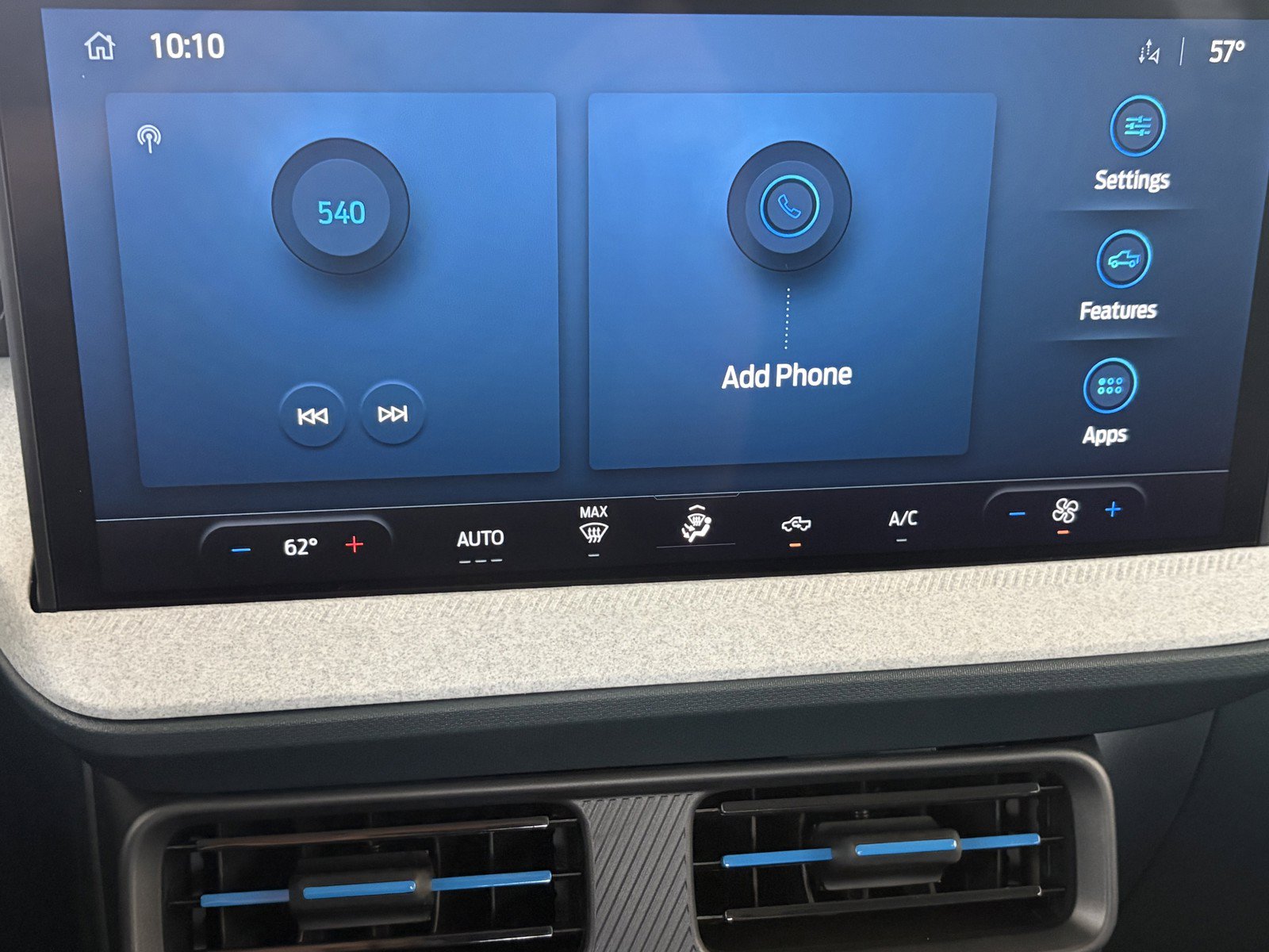 Used 2025 Ford Maverick XLT w/ Equipment Group 301A AWD/4WD image 11