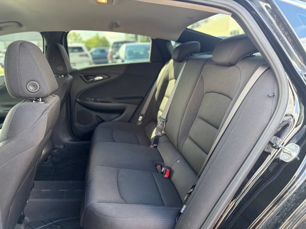 Used 2024 Chevrolet Malibu RS w/ LPO, Floor Liner Package FWD image 10
