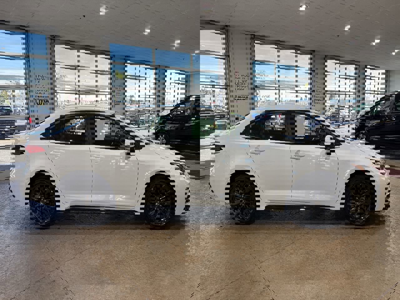 Certified 2025 Toyota Corolla SE image 3