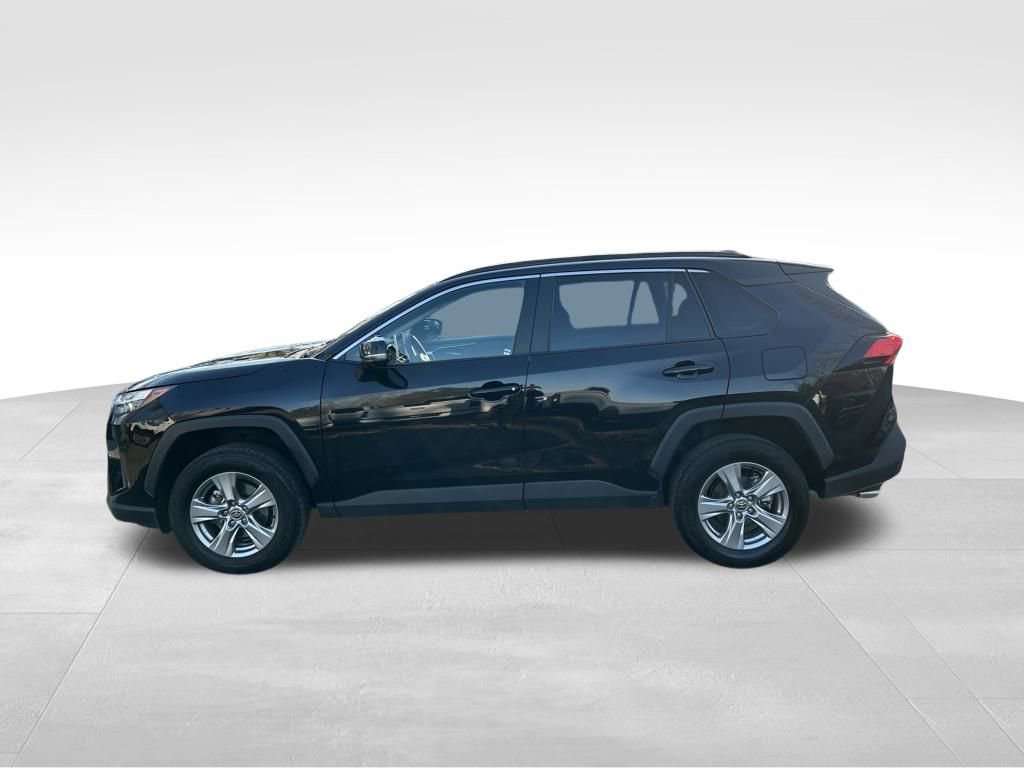 Used 2024 Toyota RAV4 XLE image 2